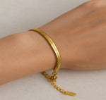 Load image into Gallery viewer, Snake Chain Bracelet